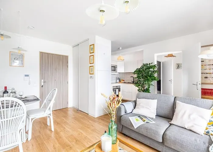 La Belle Rose - Appartement 4 Personnes Proche Gare Bordeaux